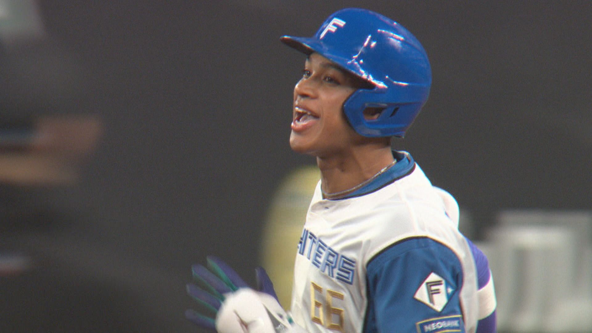 第9号ソロホームランを放った万波中正選手(26)