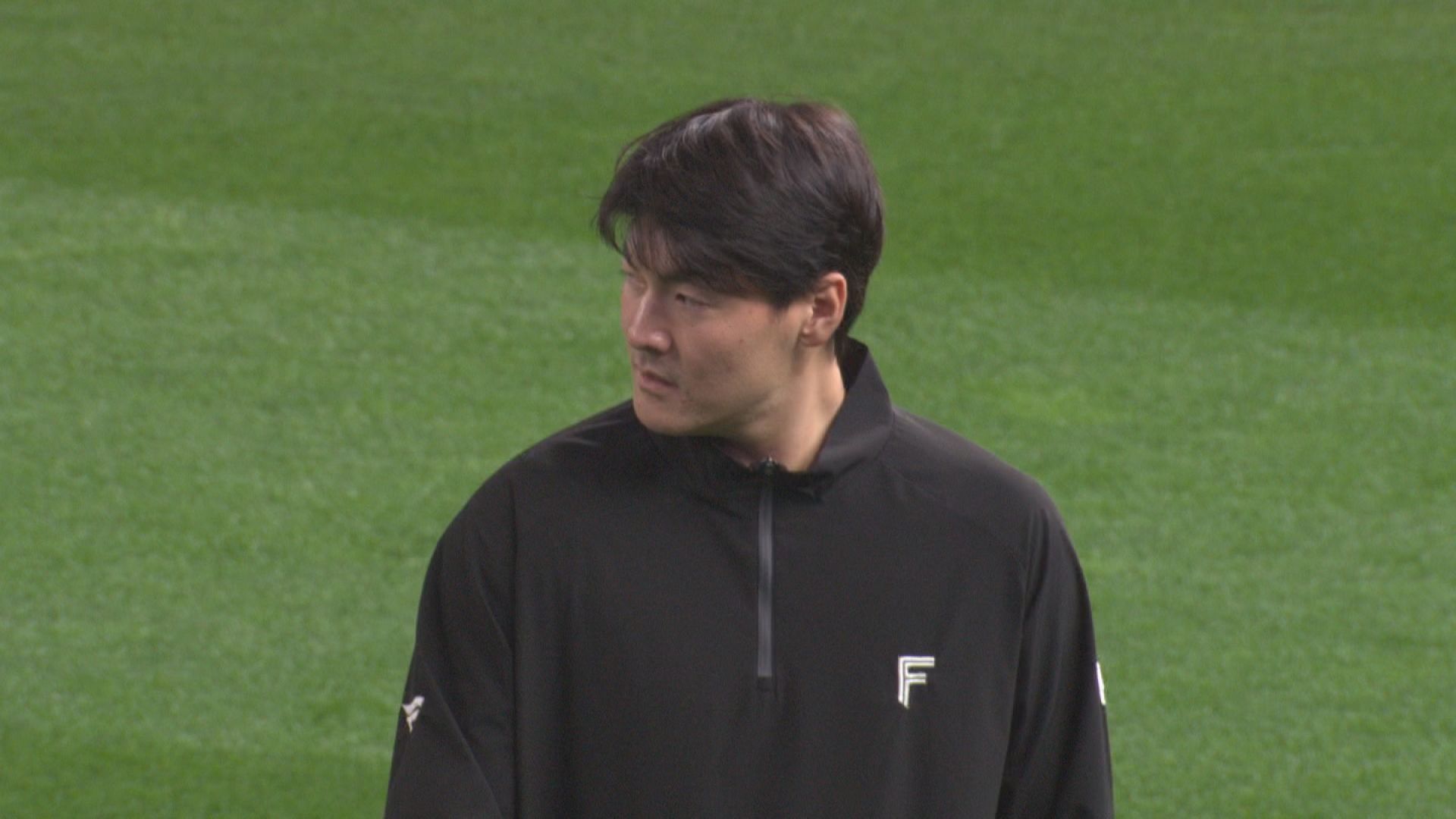 ランニングで調整する有原航平投手